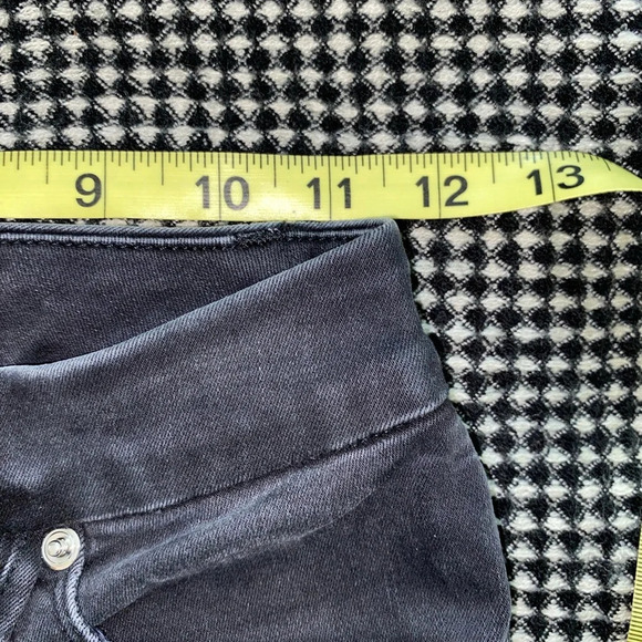 Good American Good Legs Crop skinny jeans - Picture 3 of 7